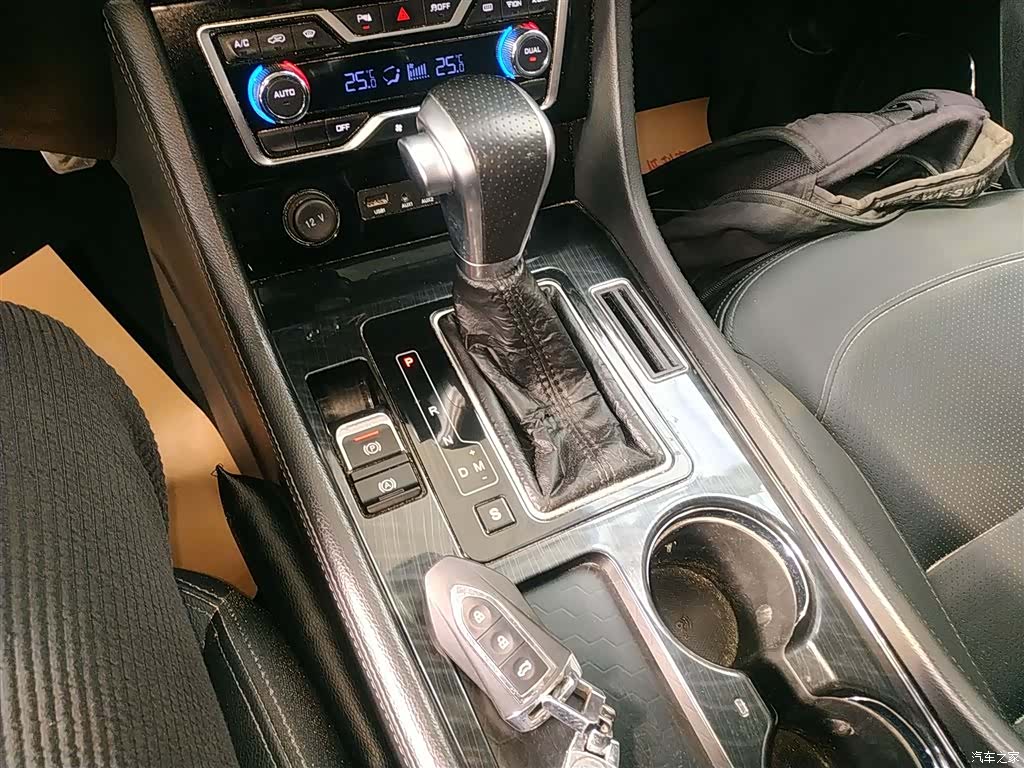 Zotye T600, 2017 6