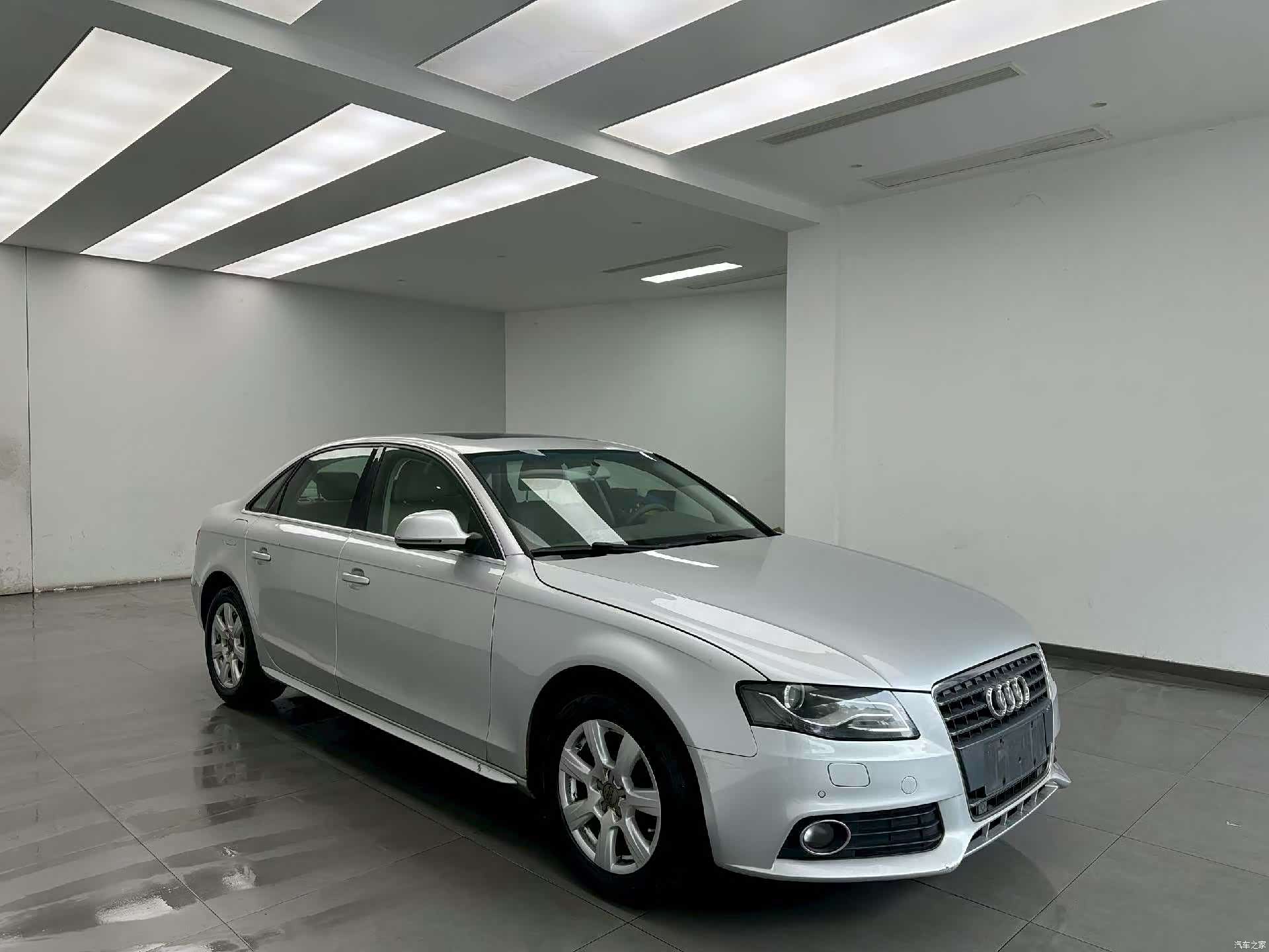 Audi A4L, 2011 3