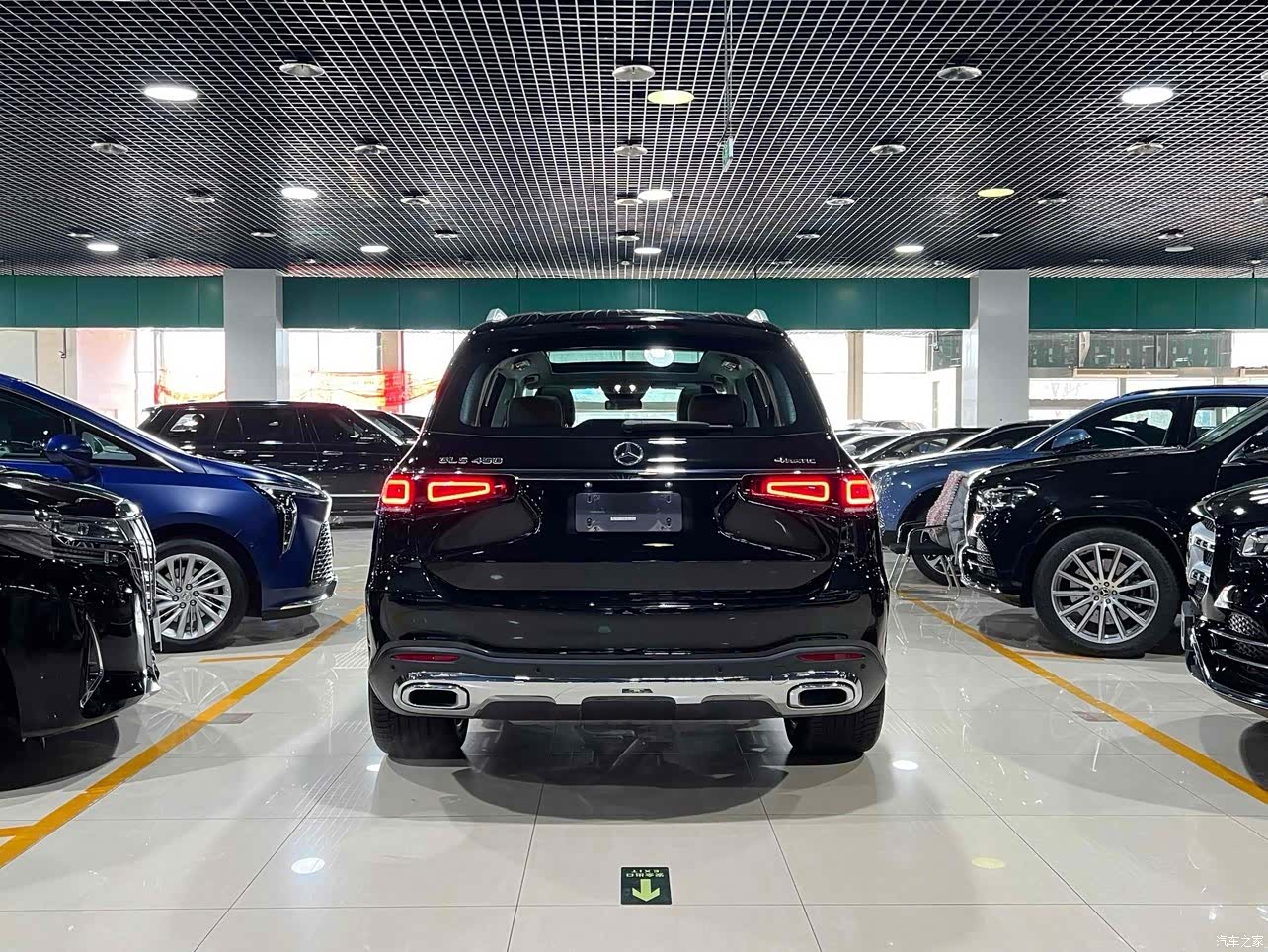 Mercedes-Benz GLS, 2023 19