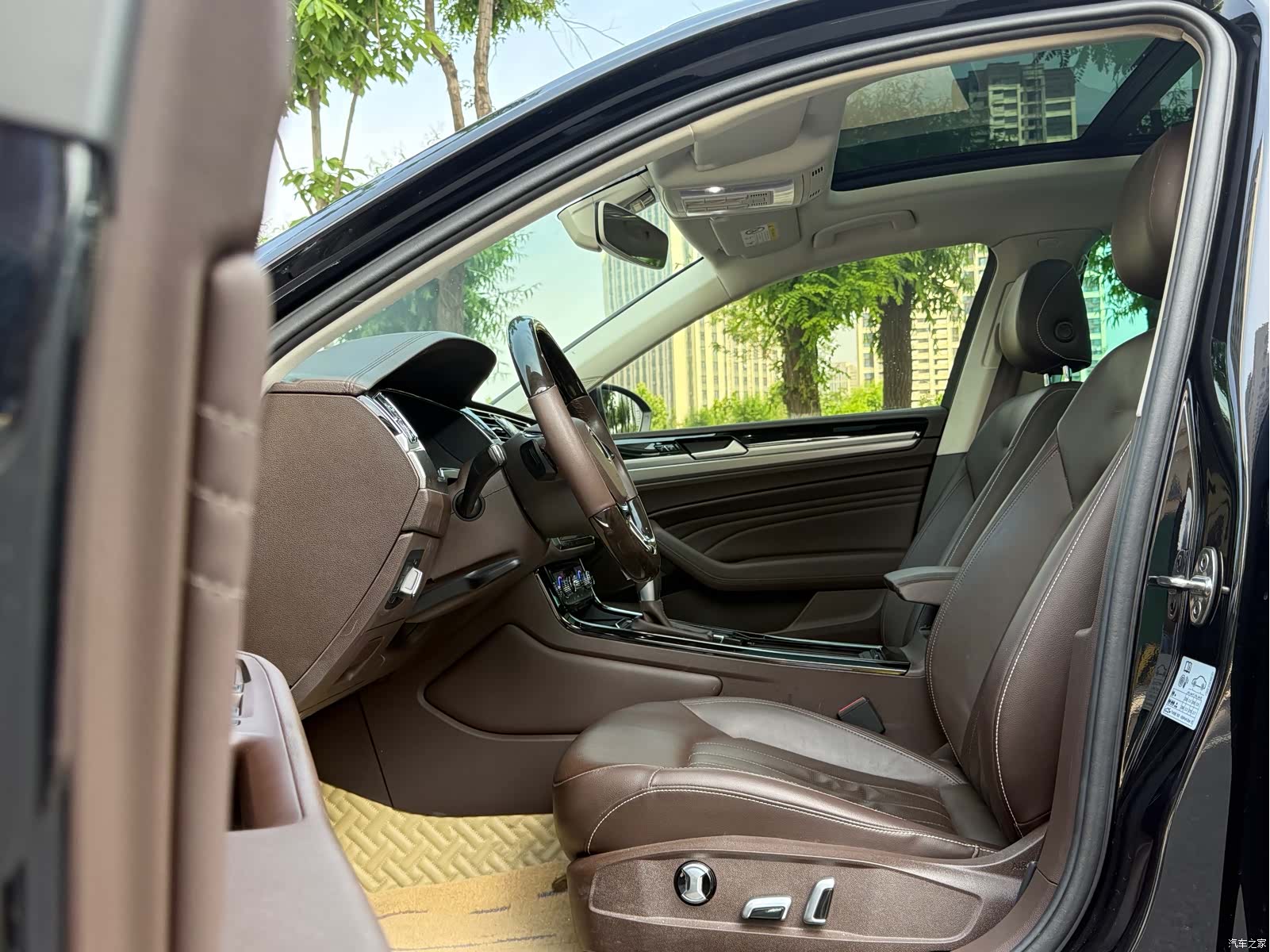 Volkswagen Phideon, 2021 4