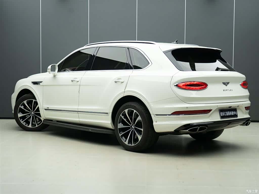Bentley Bentayga, 2020 все фото