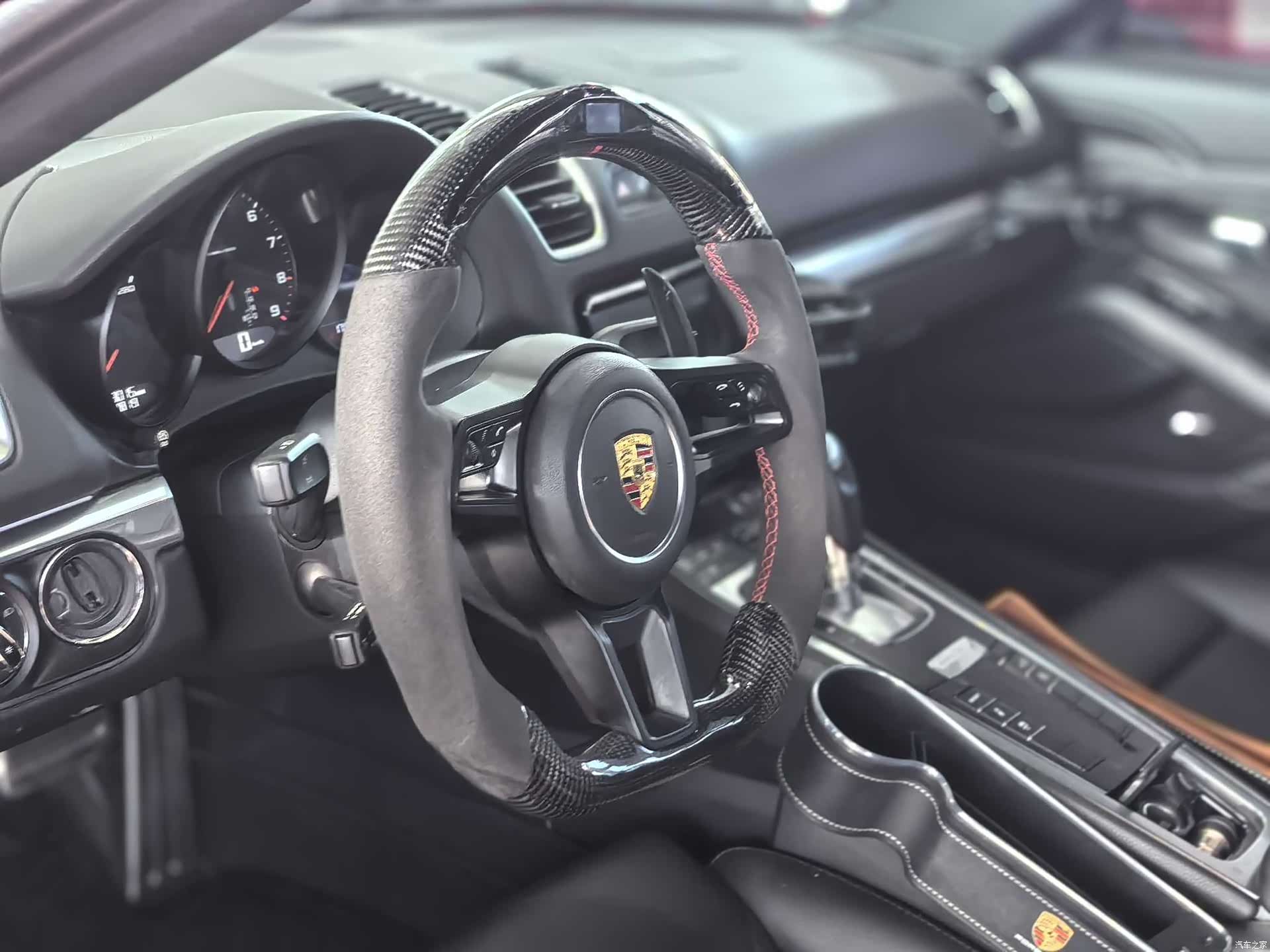 Porsche Cayman, 2016 15