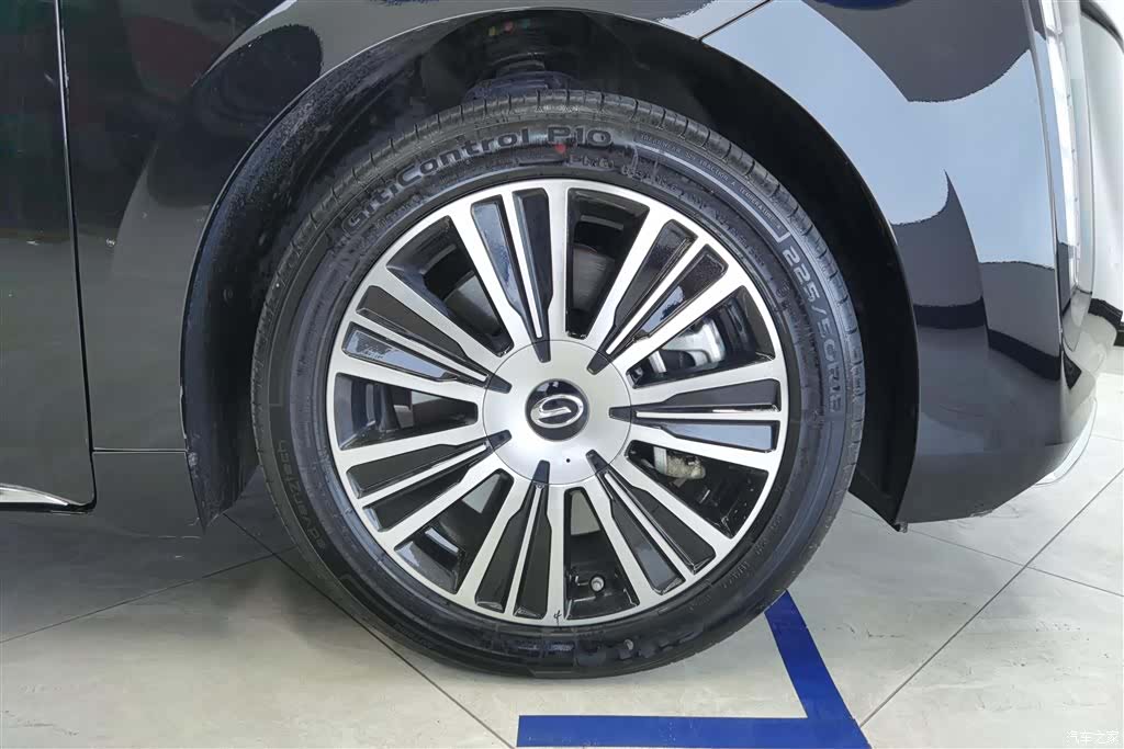 Trumpchi E8, 2024 6