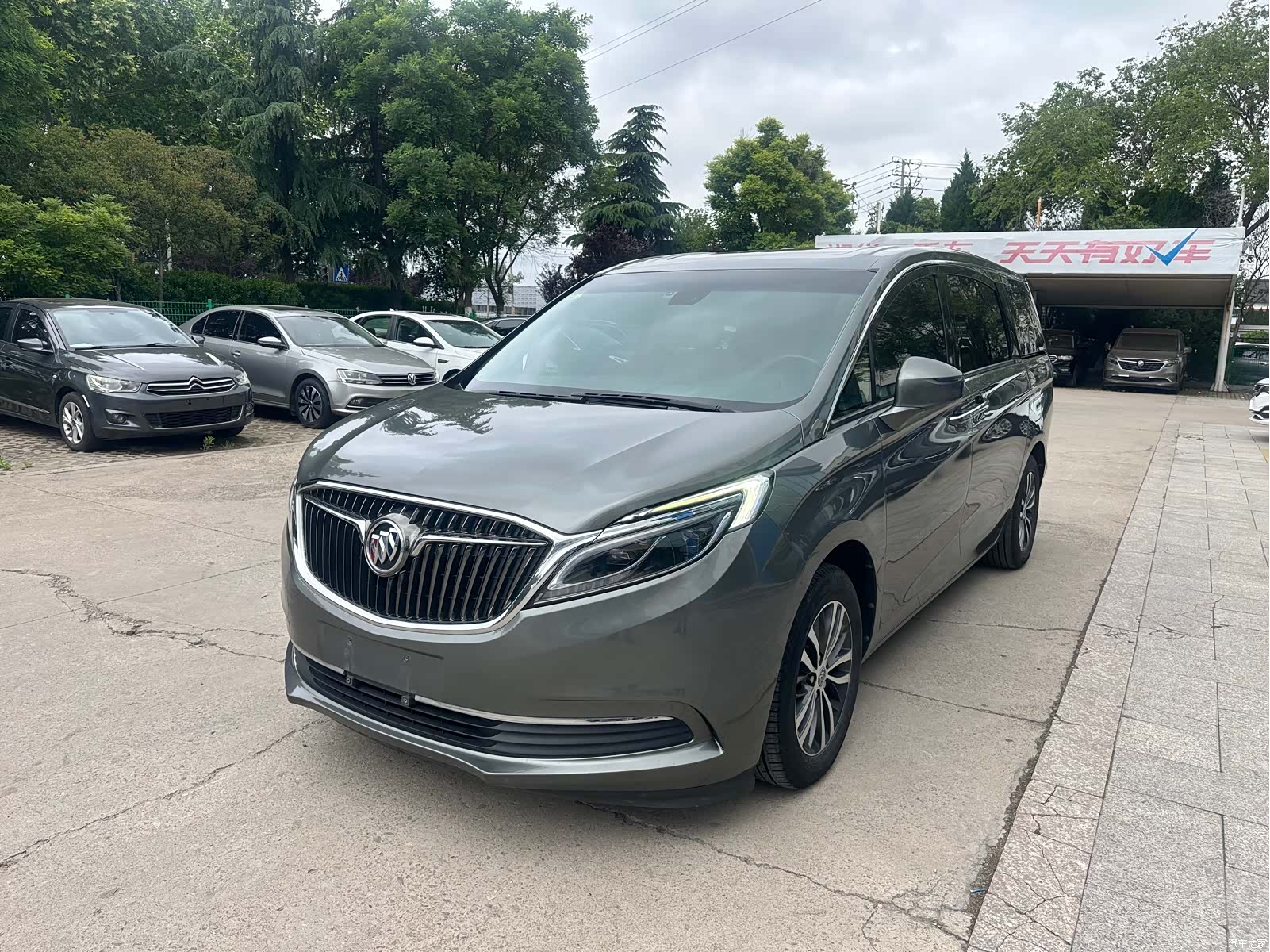 Buick GL8, 2019 1