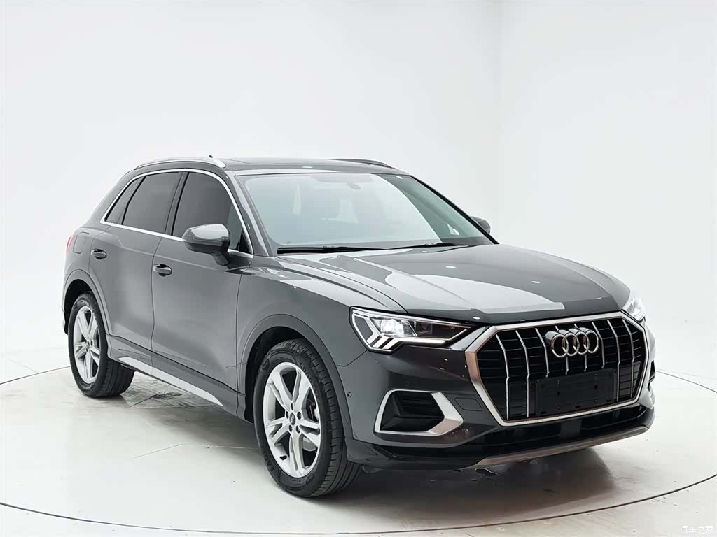 Audi Q3, 2022 3