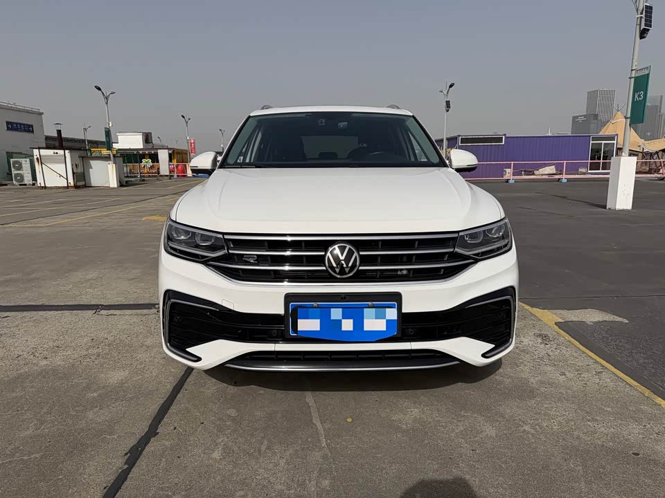 Volkswagen Tiguan L