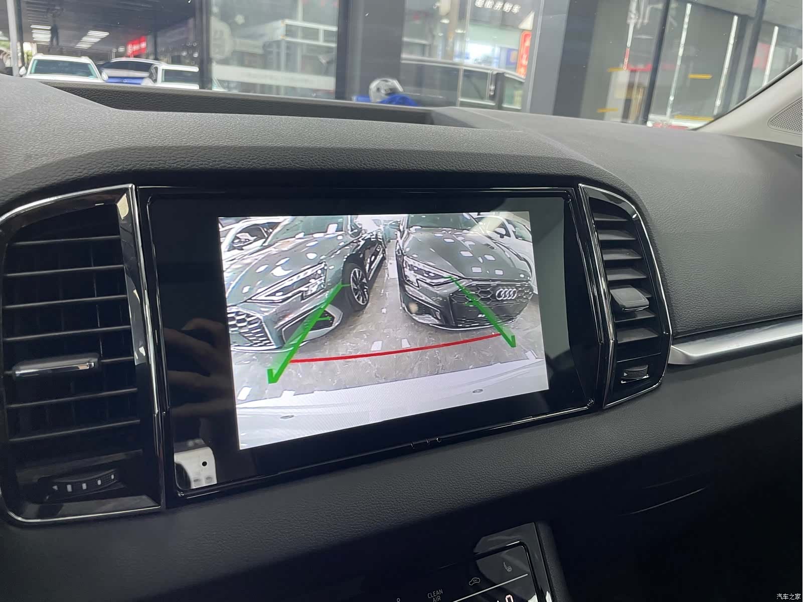 Skoda Karoq, 2022 13