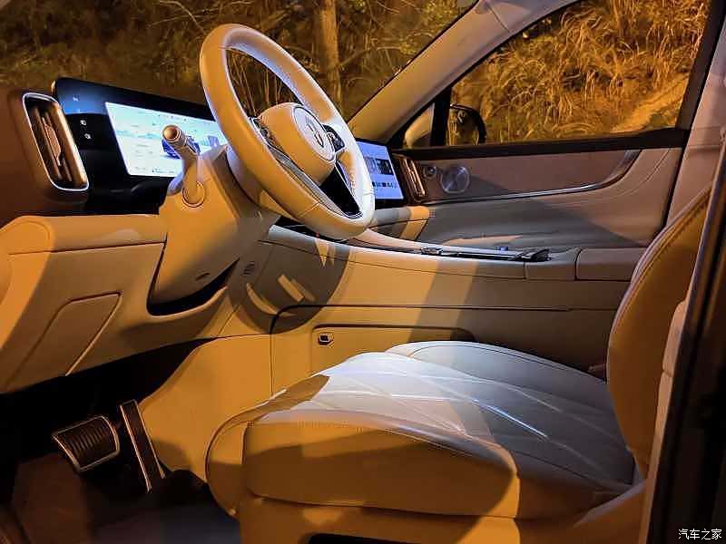 AITO M9, 2025 все фото