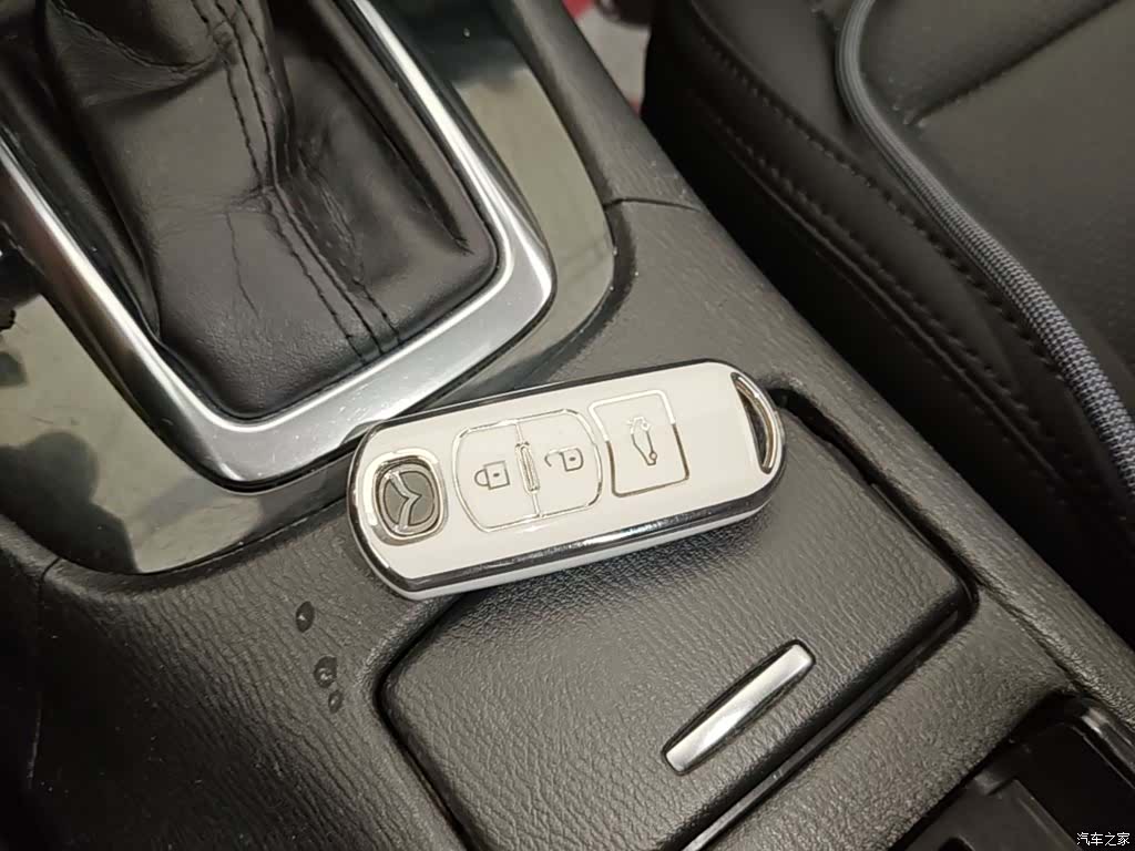 Mazda Atenza, 2016 9