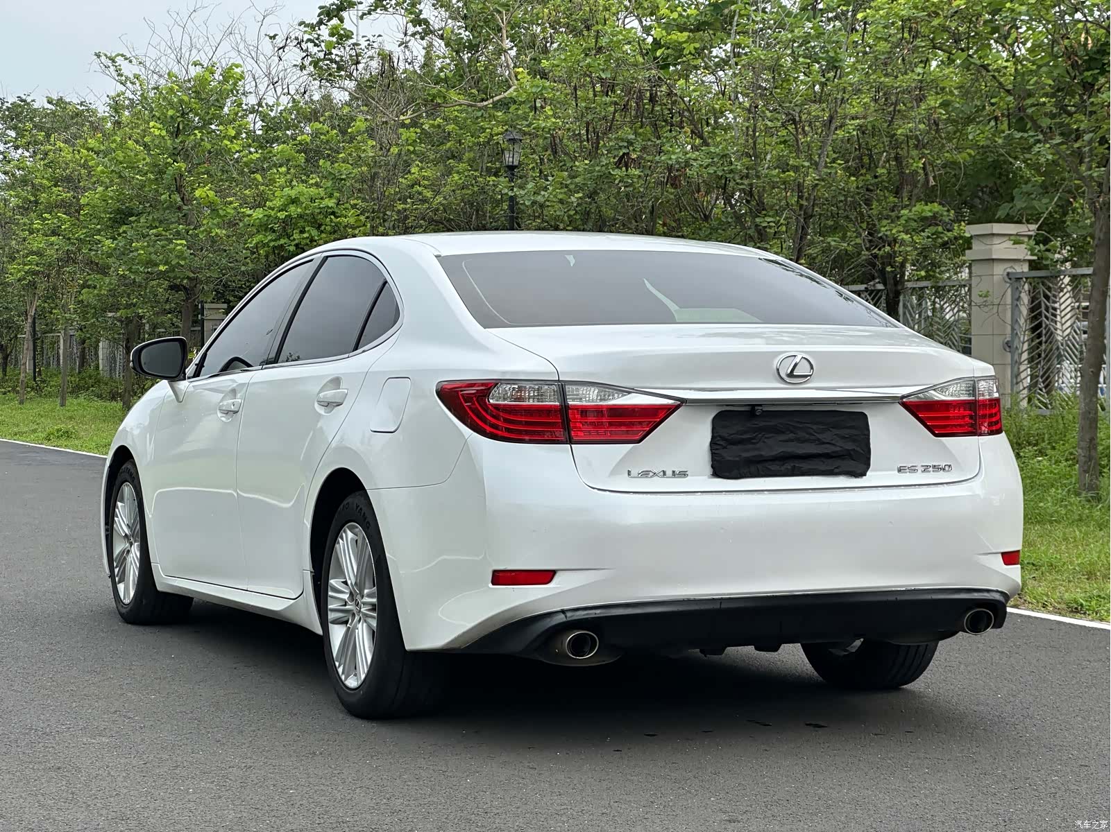 Lexus ES, 2014 4