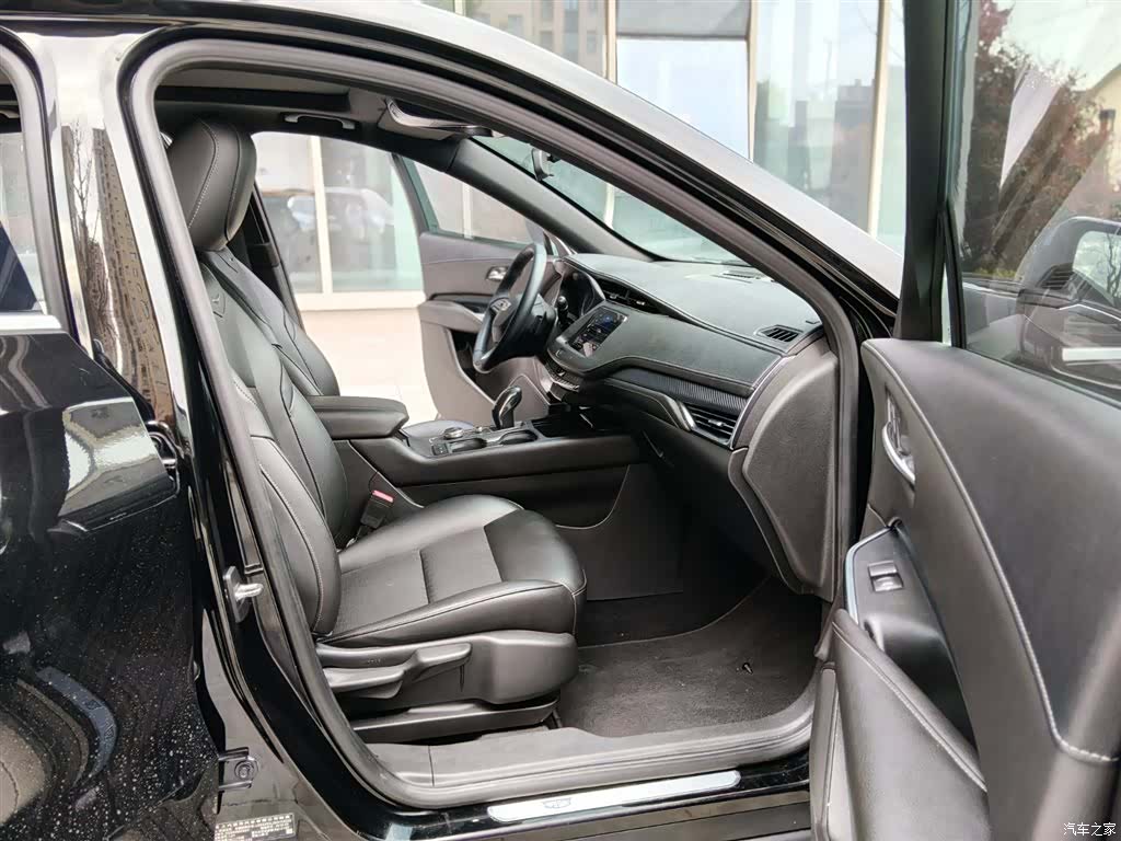 Cadillac XT4, 2019 13
