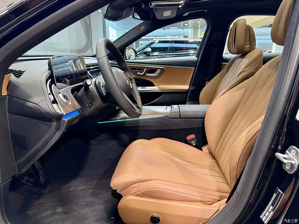 Mercedes-Benz E-Class, 2026 18