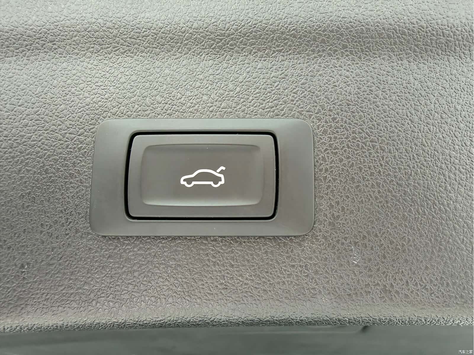 Audi Q3, 2017 12