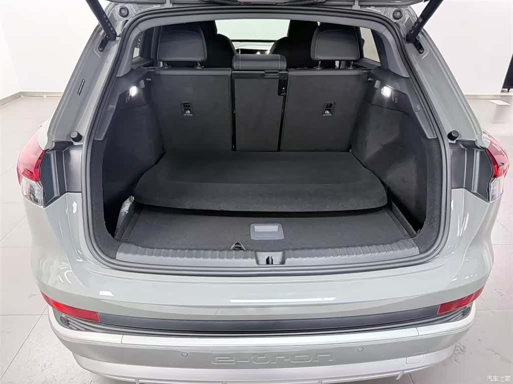 Audi Q4 e-tron, 2023 9