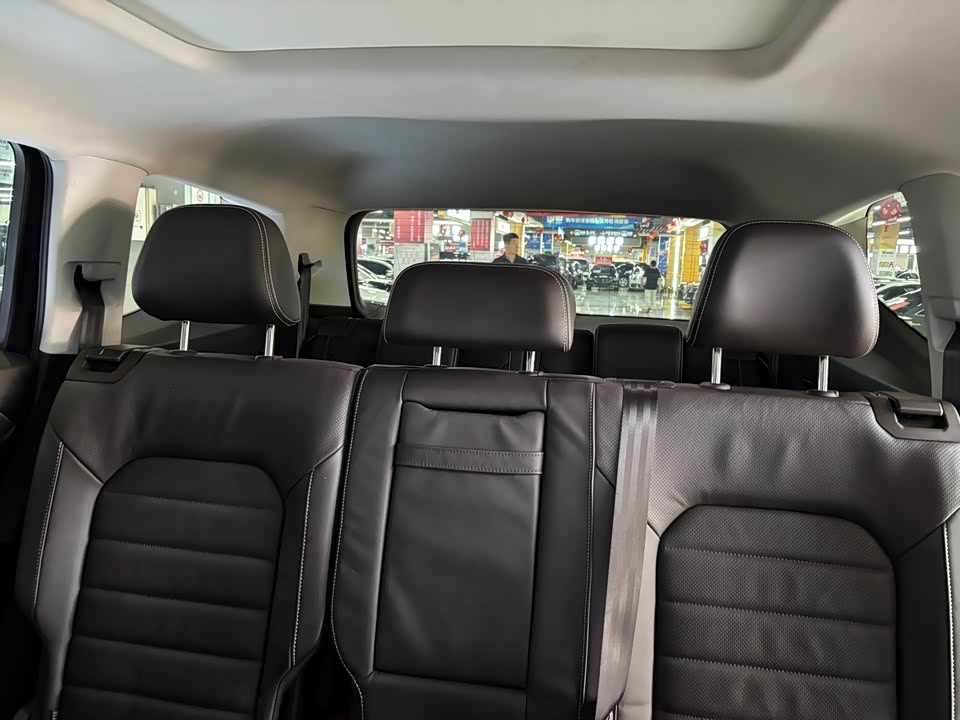 Volkswagen Tourang
