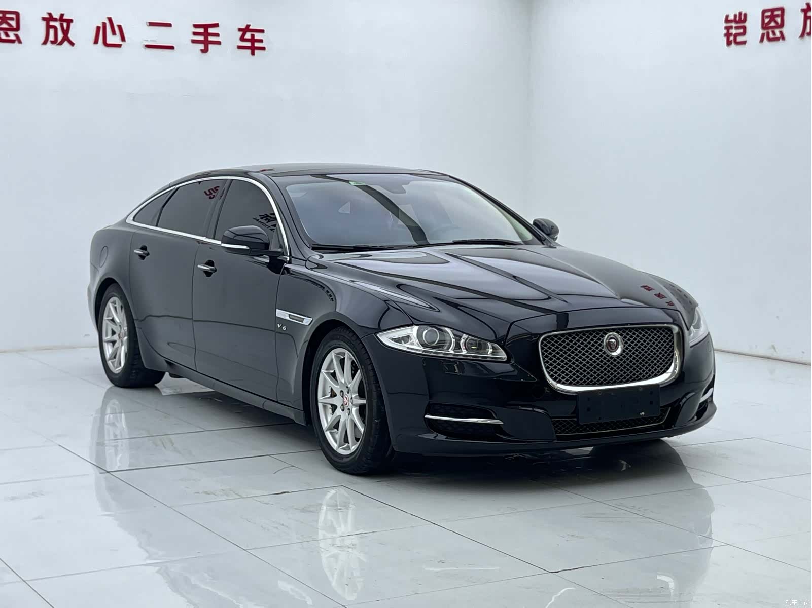 Jaguar XJ, 2015 3