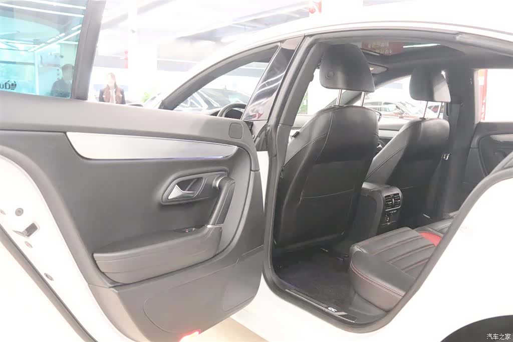Volkswagen CC, 2018 15