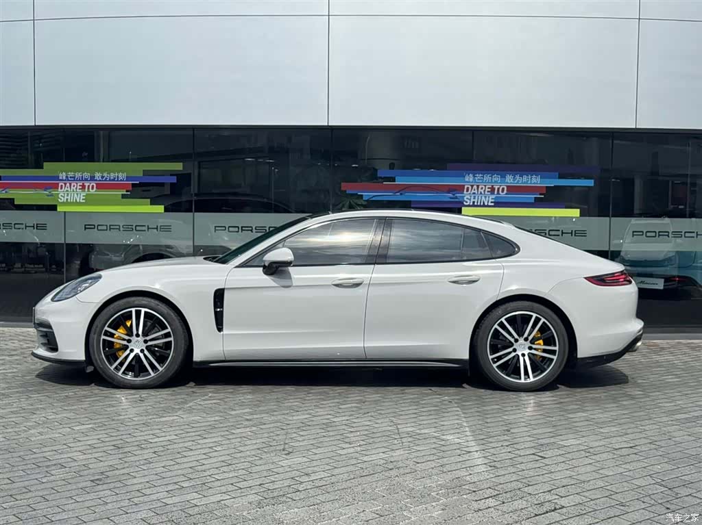 Porsche Panamera, 2020 все фото