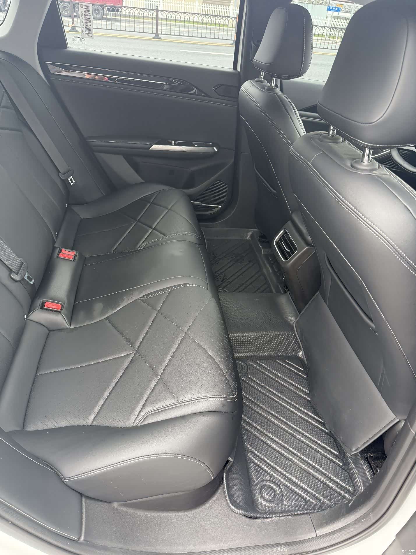 Geely Galaxy L6, 2025 9
