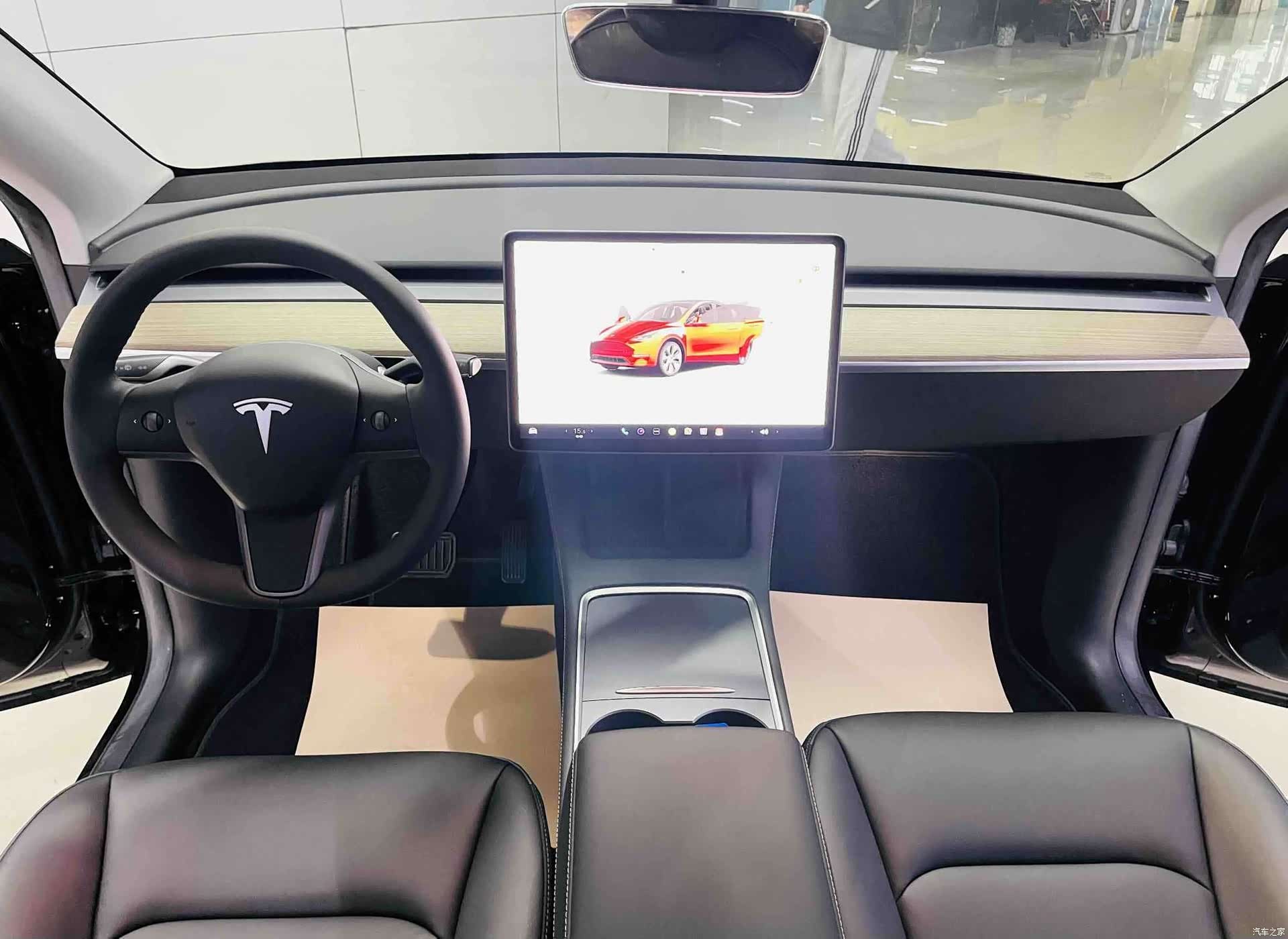 Tesla Model Y, 2023 7