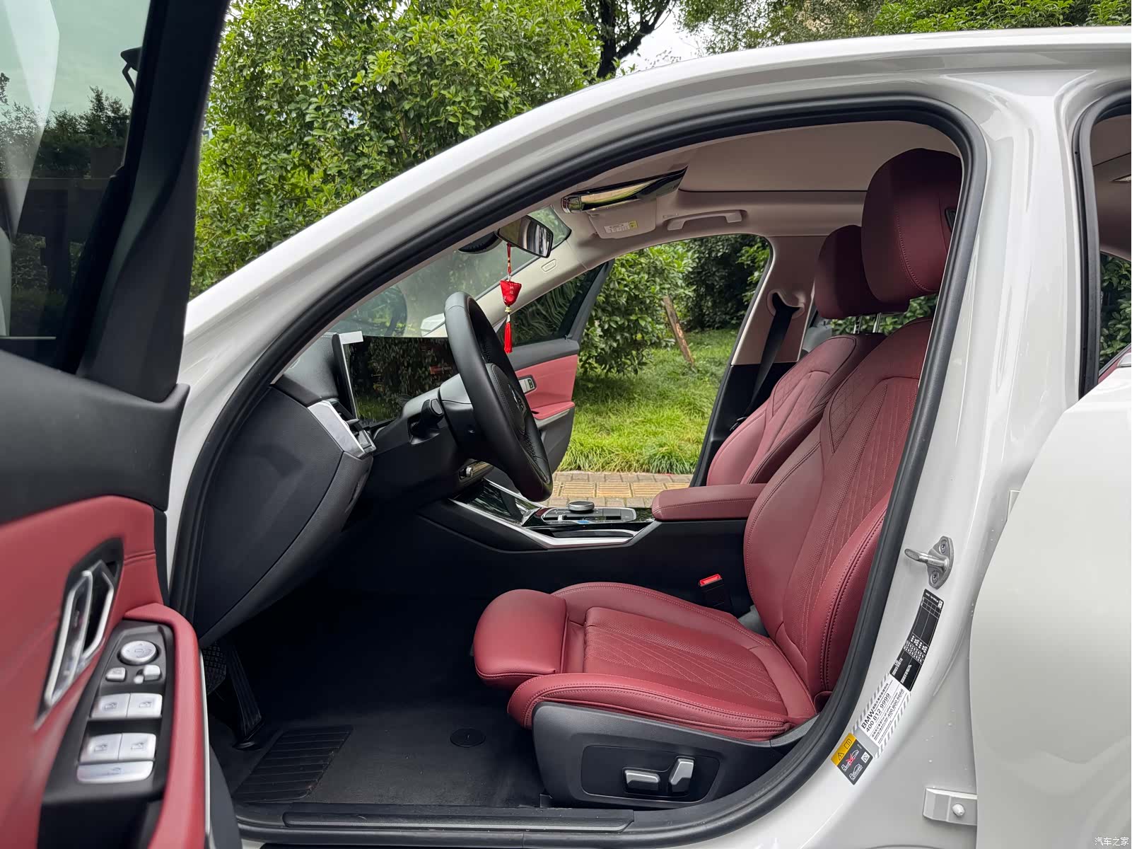 BMW i3, 2022 все фото