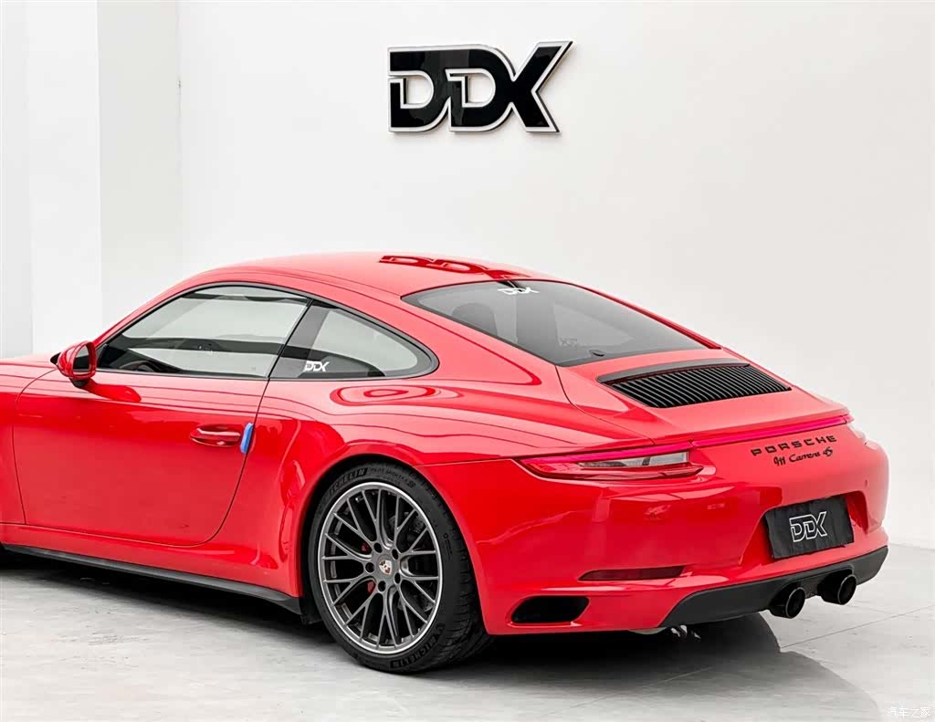 Porsche 911, 2016 8