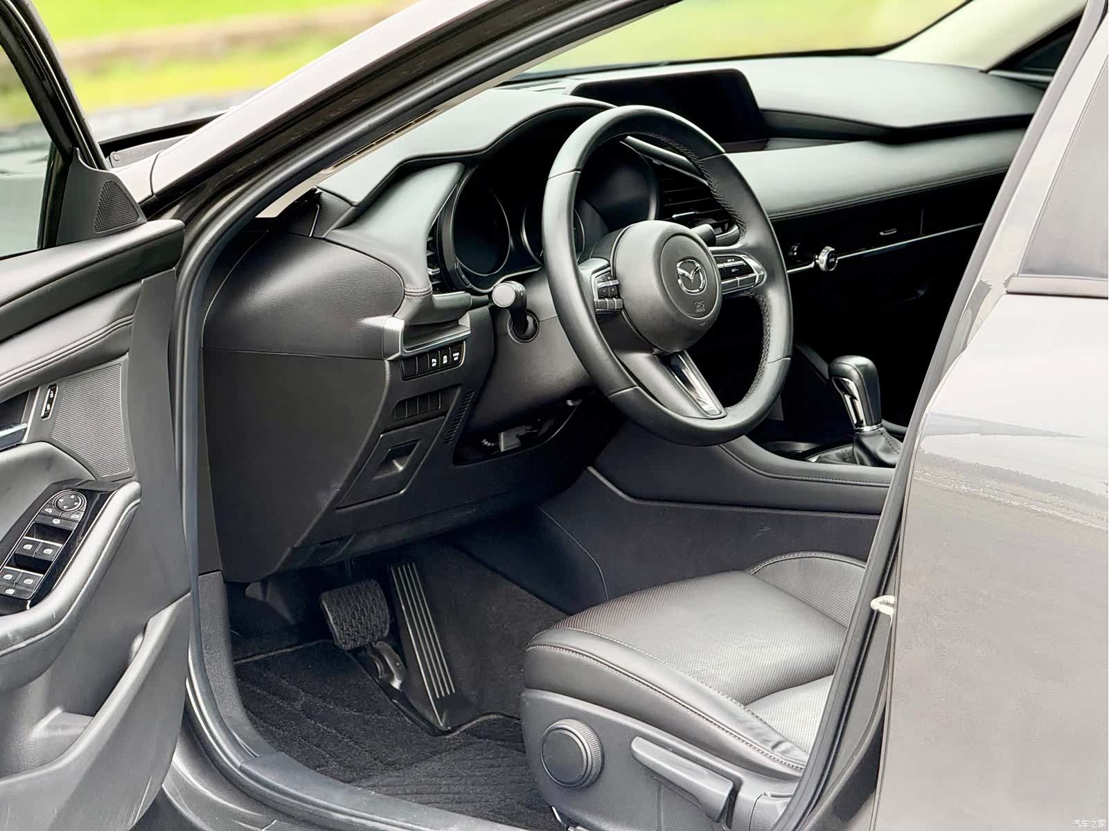 Mazda Mazda3, 2022 13