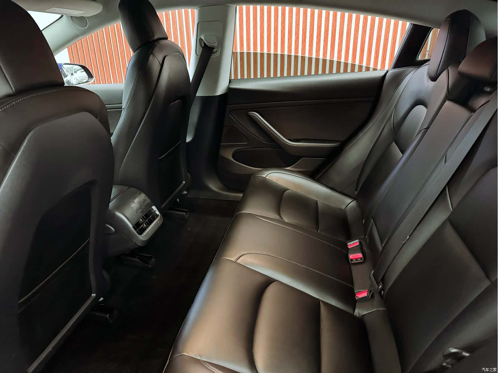 Tesla Model 3, 2020 8