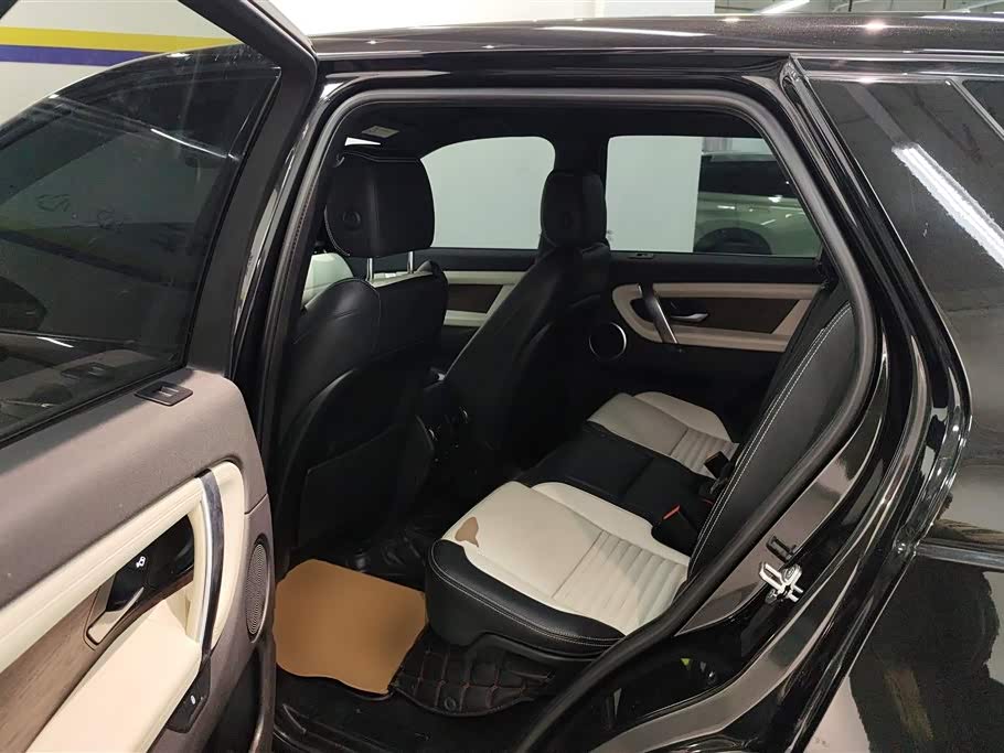Land Rover Discover sports