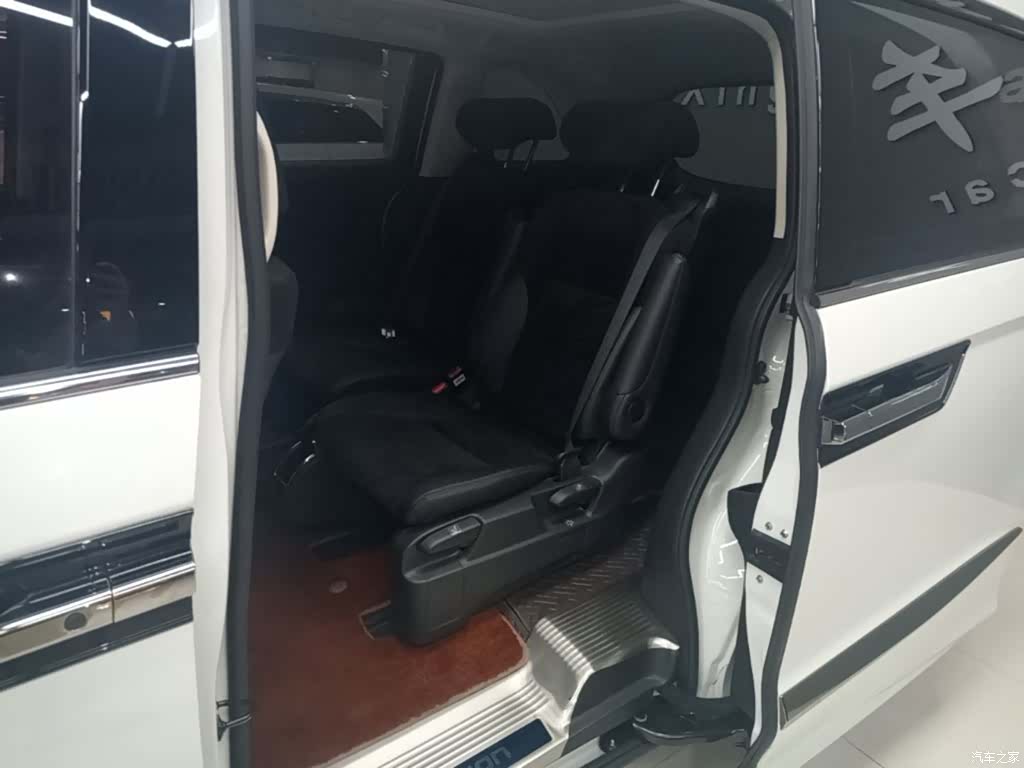 Honda Elysion, 2023 13
