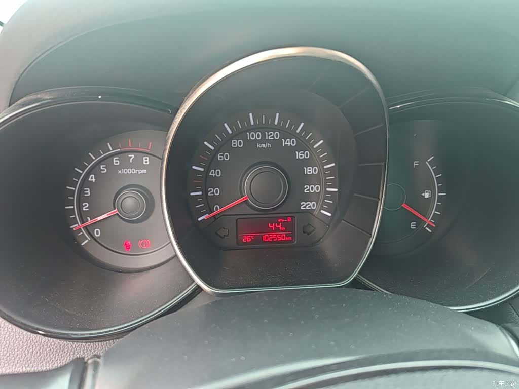 Kia K2, 2015 12