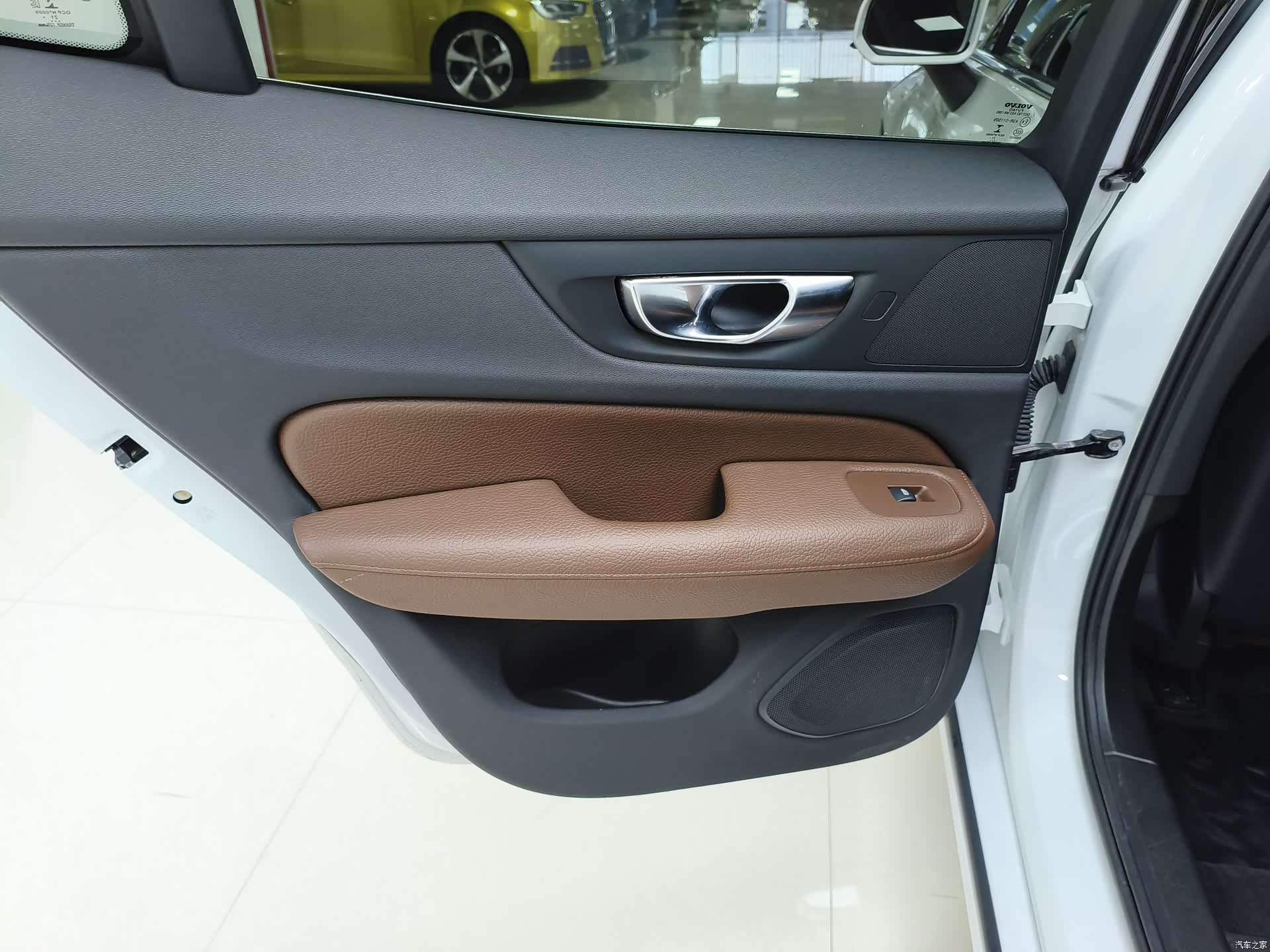 Volvo S60, 2022 22