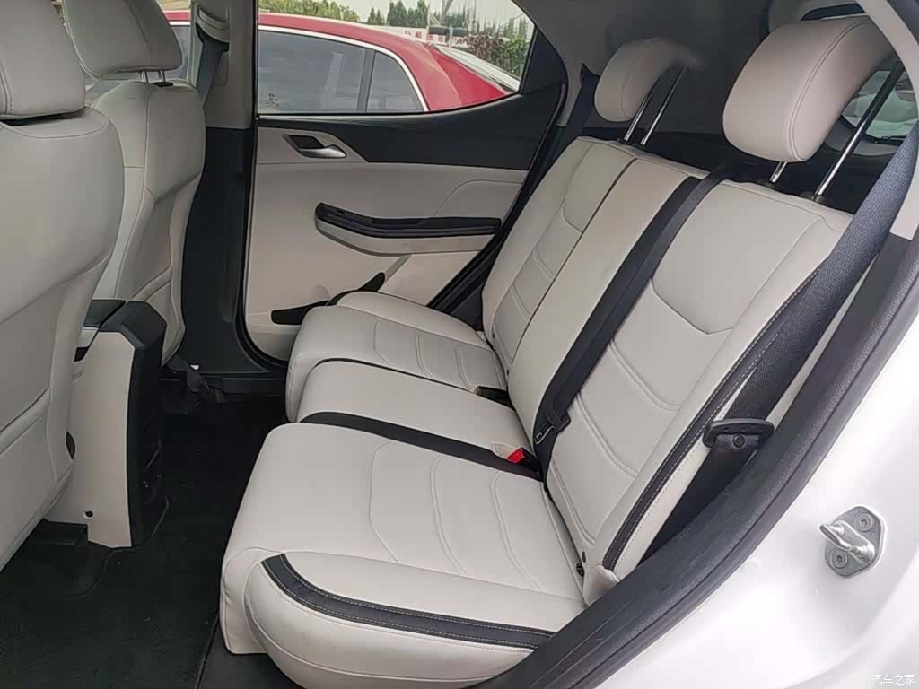 BYD Yuan, 2022 17