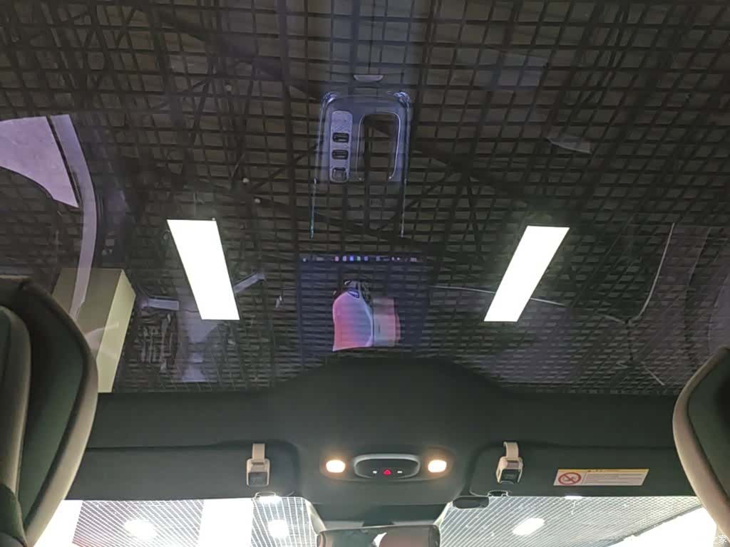 Xiaomi SU7, 2025 18