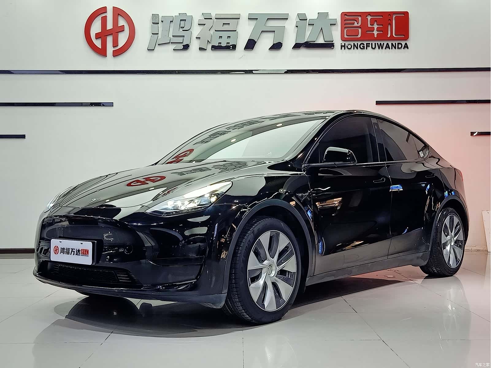 Tesla Model Y, 2023 1