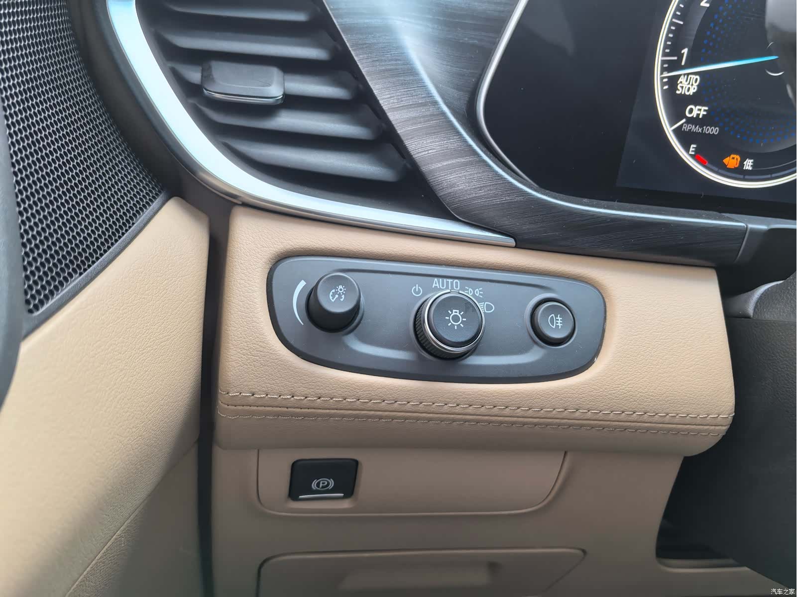 Buick GL8, 2020 11