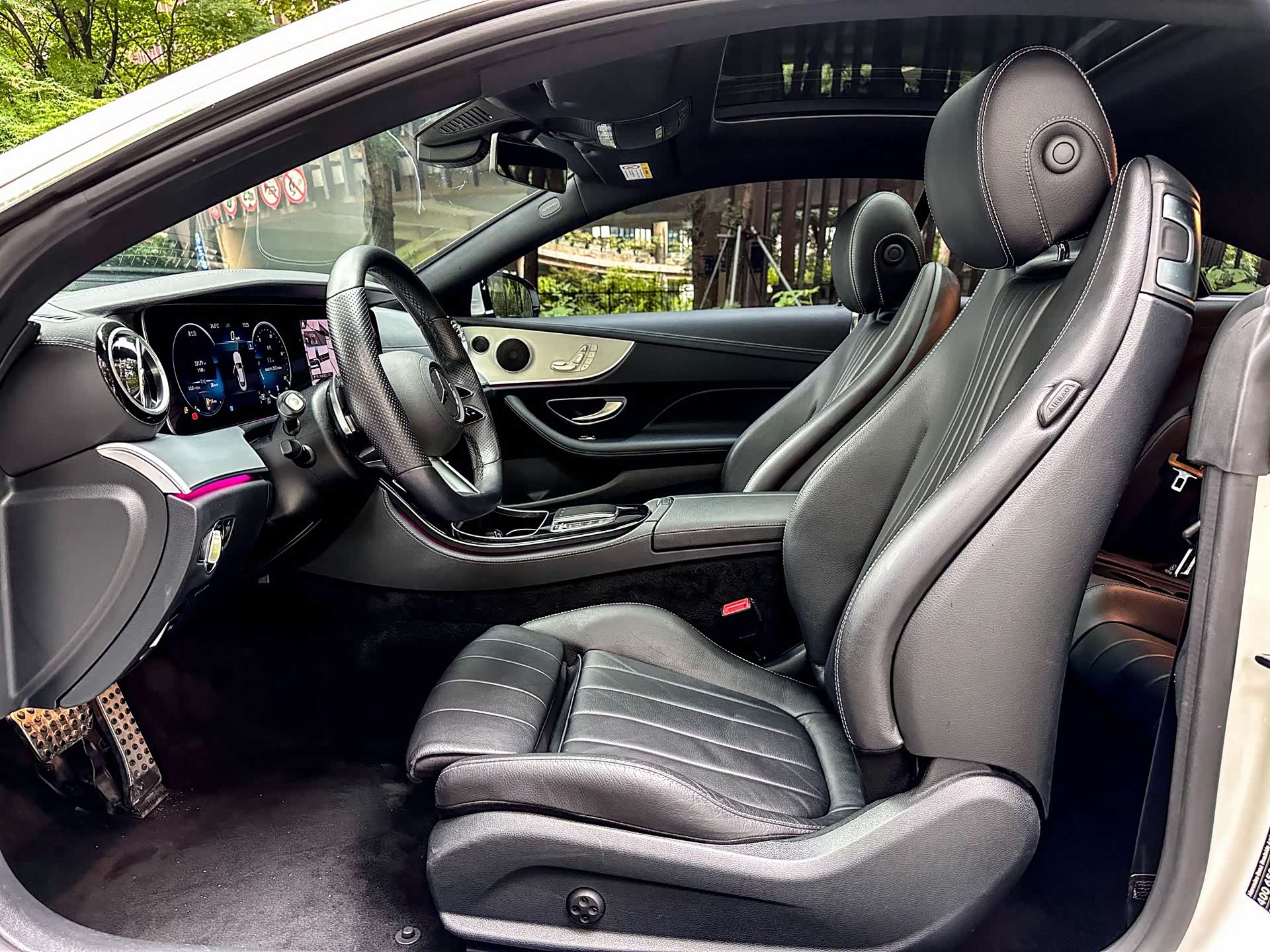 Mercedes-Benz E-Class, 2022 14