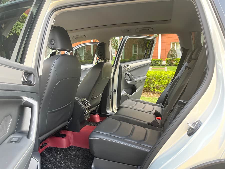 Volkswagen Tiguan L 2020, фото 8