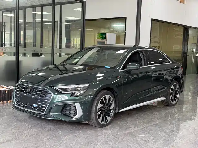 Audi A3 2023 — купить из Китая под заказ