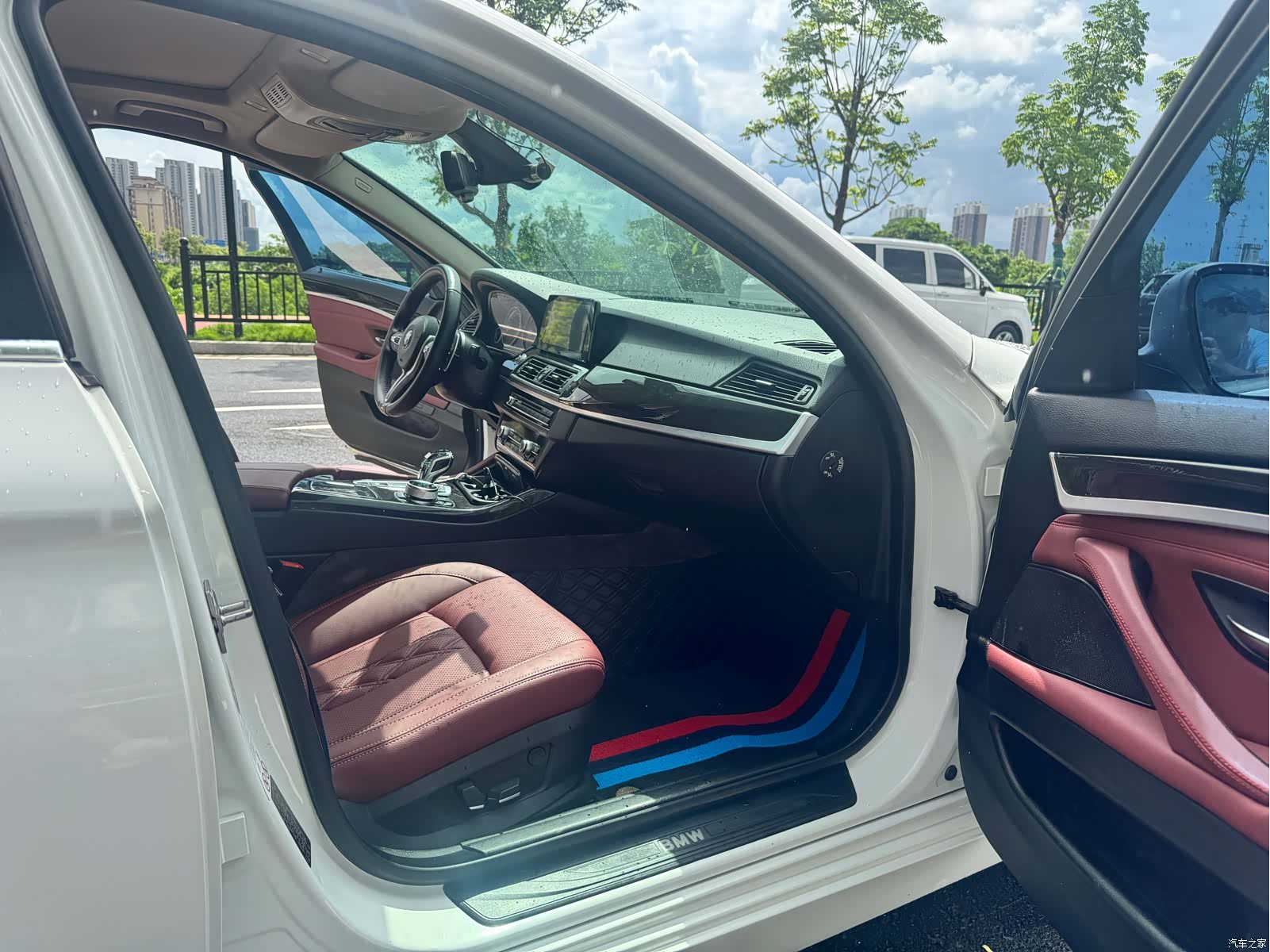 BMW 5 Series, 2012 6