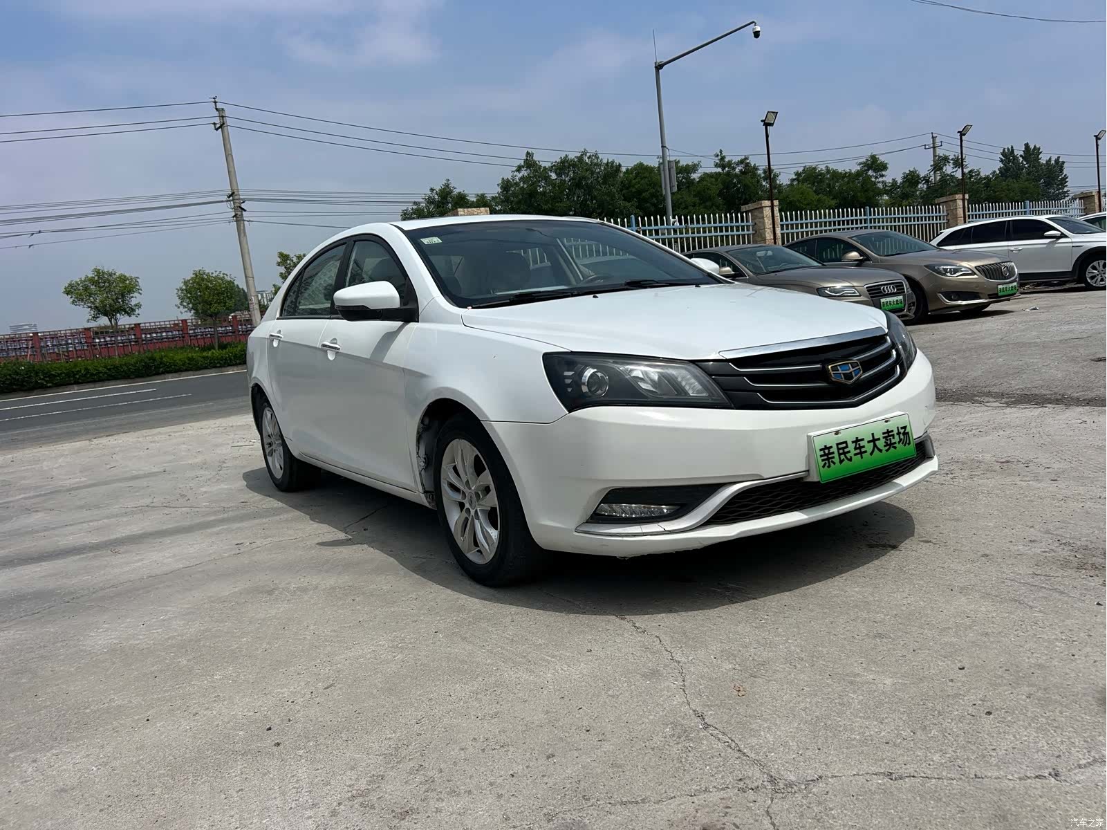 Geely Emgrand, 2015 3