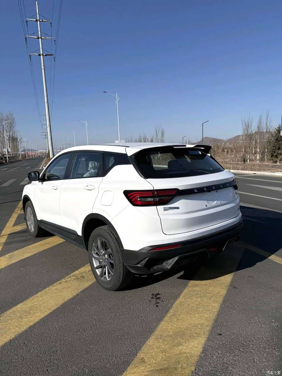 Geely Coolray, 2025 6