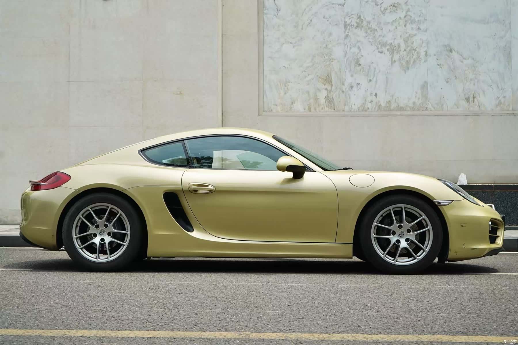 Porsche Cayman, 2014 3
