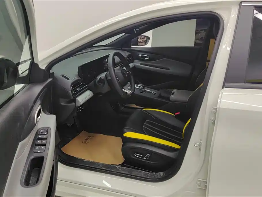 Trumpchi Shadow Leopard