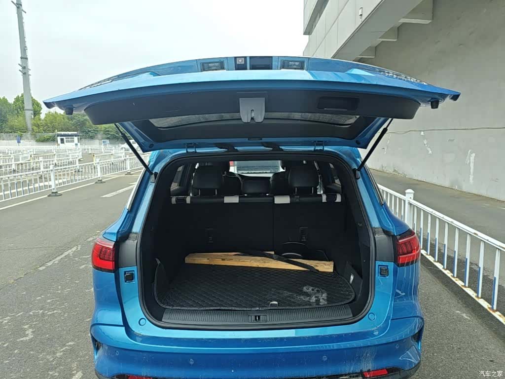 Roewe RX5, 2020 19