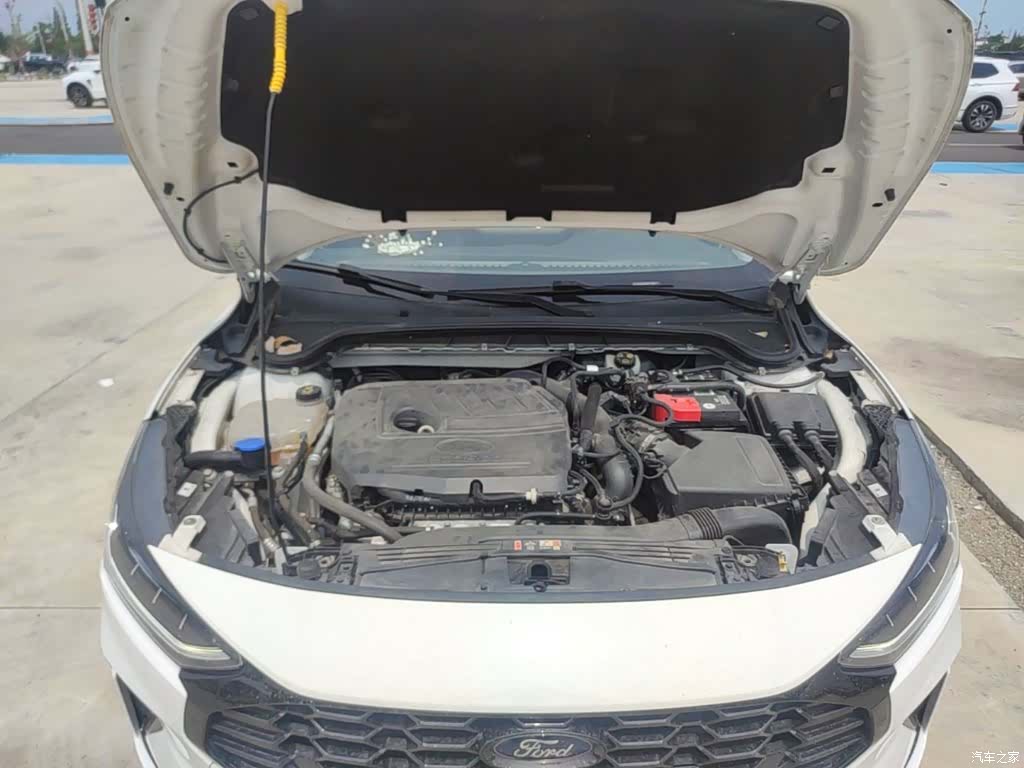 Ford Focus, 2022 20