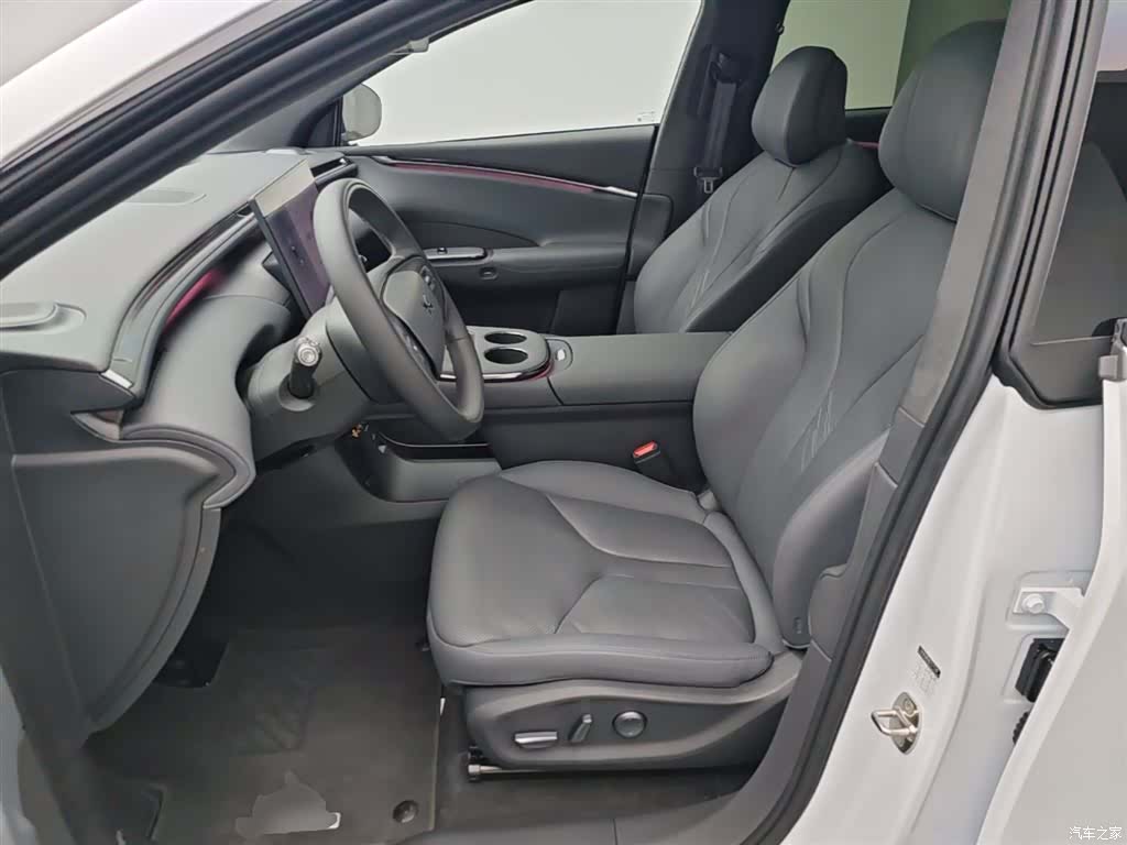 Xpeng G7, 2025 15