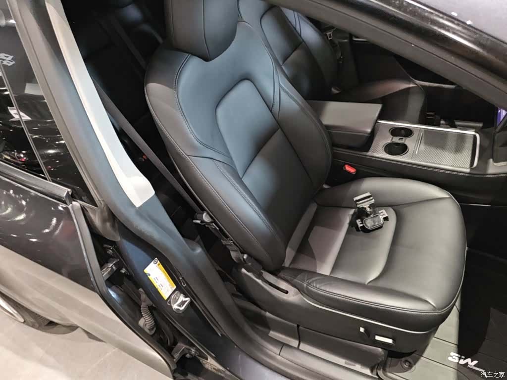 Tesla Model Y, 2022 25