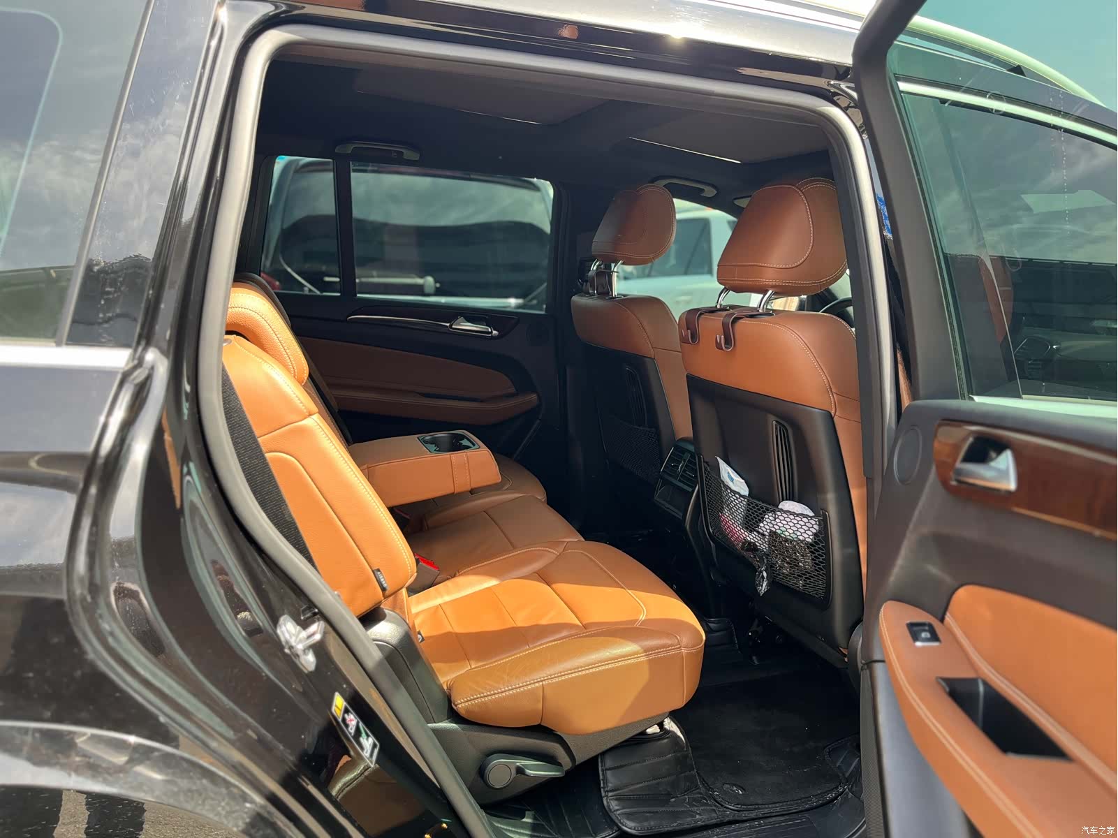 Mercedes-Benz GLS, 2018 26