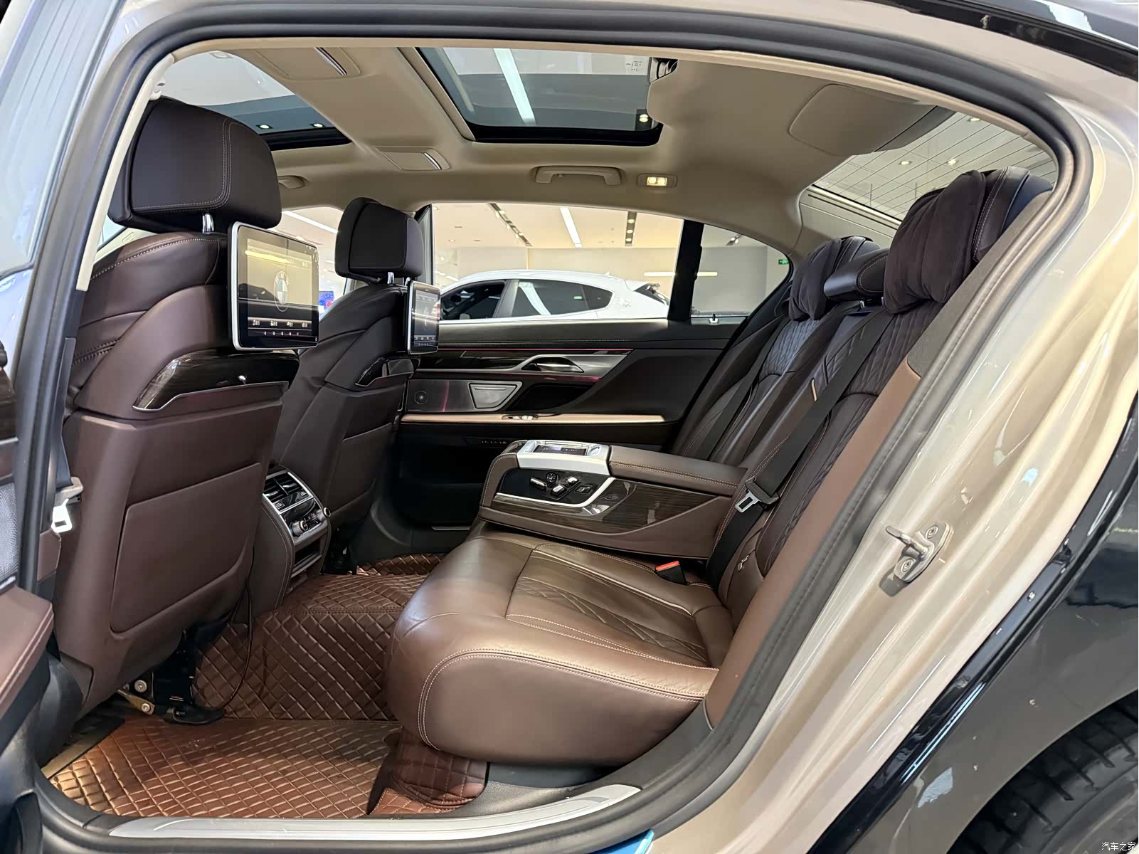 BMW 7 Series, 2019 12